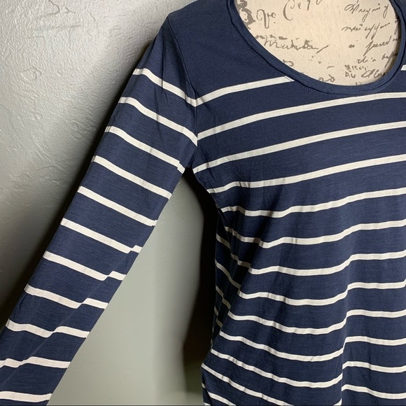 Eddie Bauer Wide Crew Neck Top - Picture 2 of 7